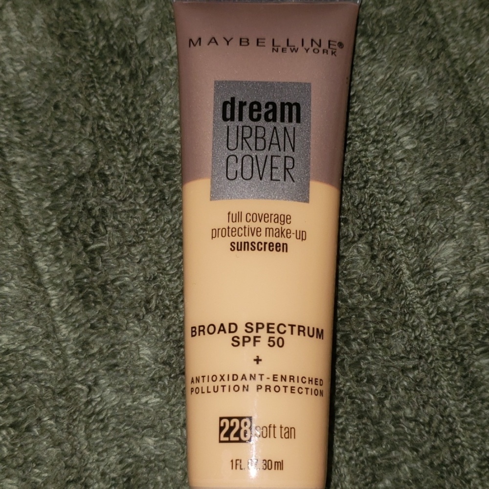 MAYBELLINE foundation